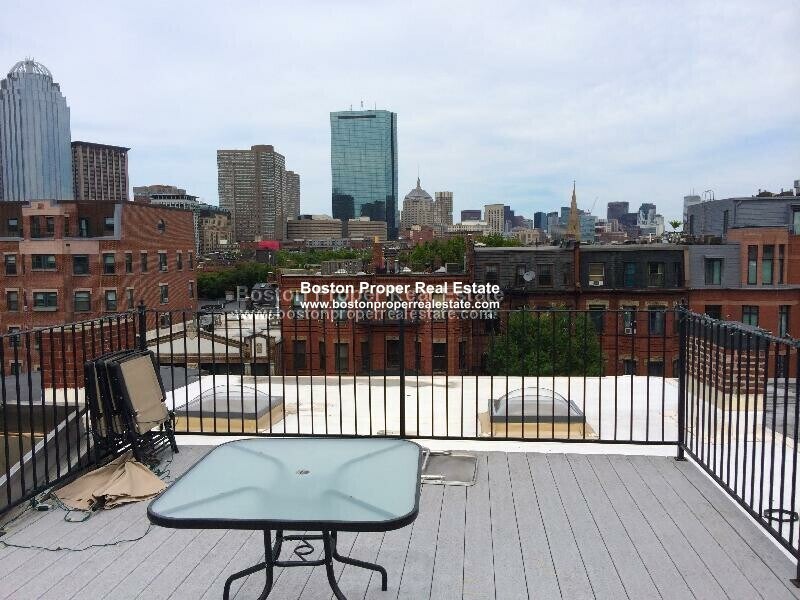 Building Photo - 415 Massachusetts Ave