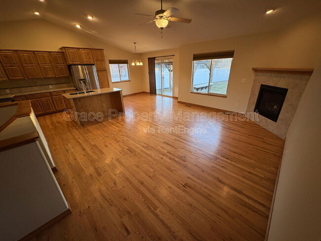 Building Photo - 332 Telluride Dr