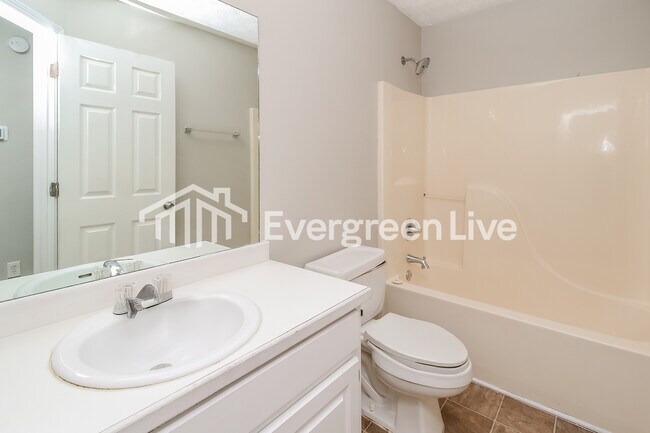 Building Photo - 9280 Scarlett Dr SW