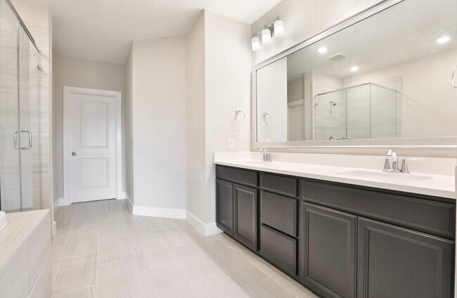Building Photo - 2206 Bridgeport Path Dr