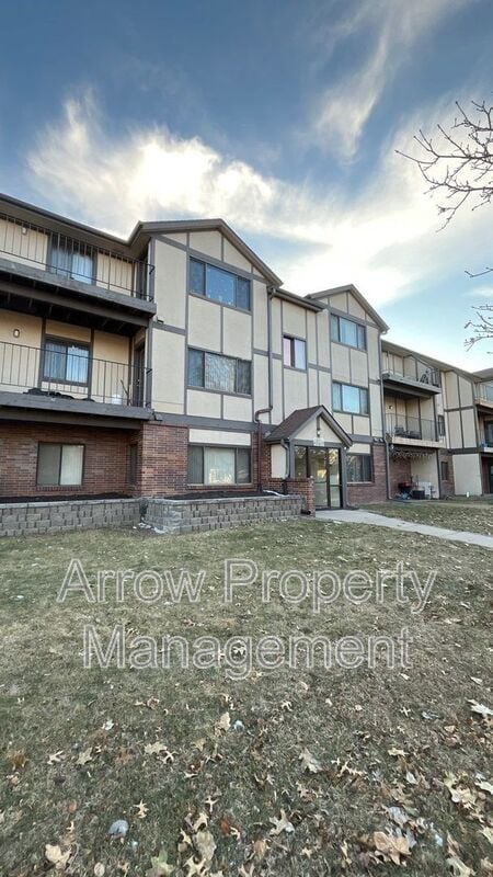 Building Photo - 2330 N 44th St