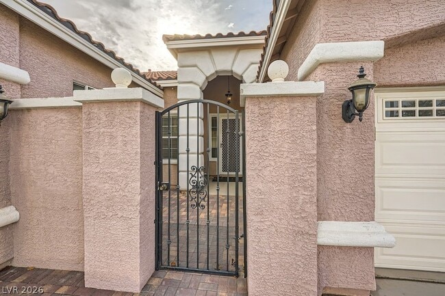 Building Photo - 10271 Bark Pine Ct