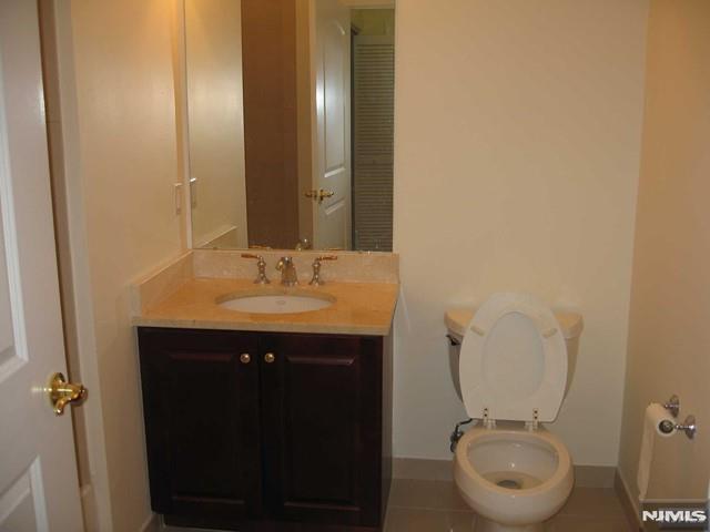 Building Photo - 2411 Windsor Park Ct