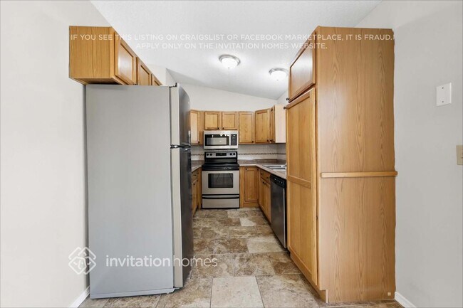 Building Photo - 7210 Shavano Ct