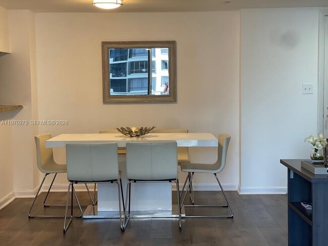 Building Photo - 770 Claughton Island Dr