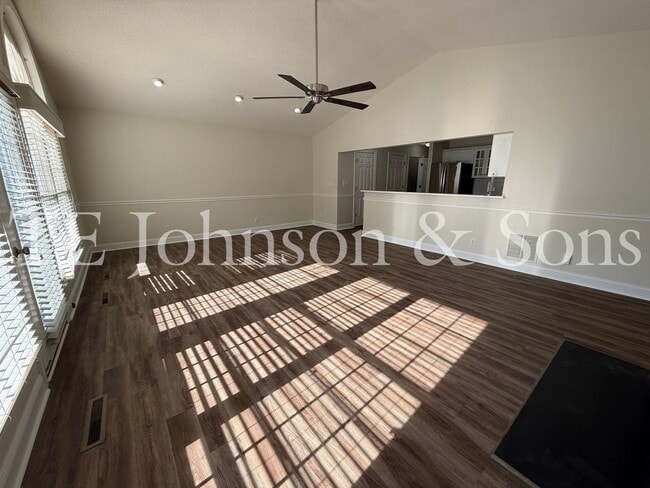 Building Photo - Spacious 3BR Home with Vaulted Ceilings, Gas Logs & Two Car Garage in Winston-Salem