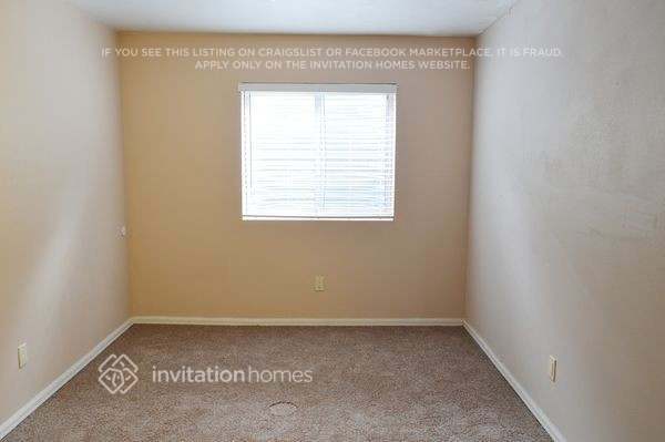 Building Photo - 12175 Elm Way