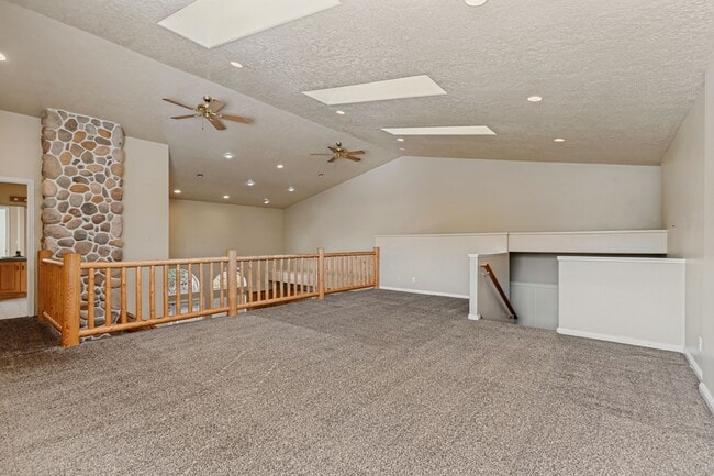 Building Photo - 418 Quail Run Rd