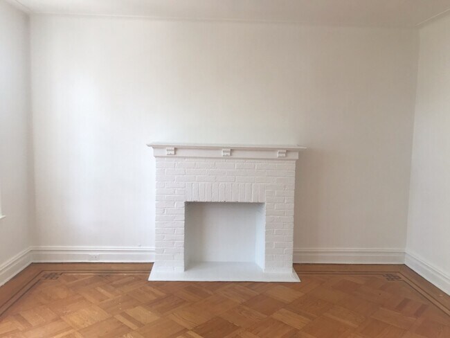 Building Photo - 31 70th St