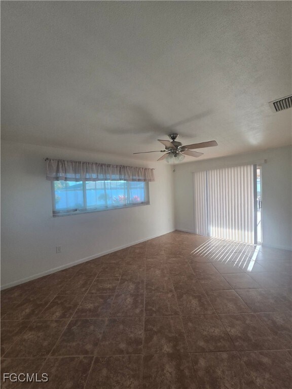 Building Photo - 3829 SE 10th Ave