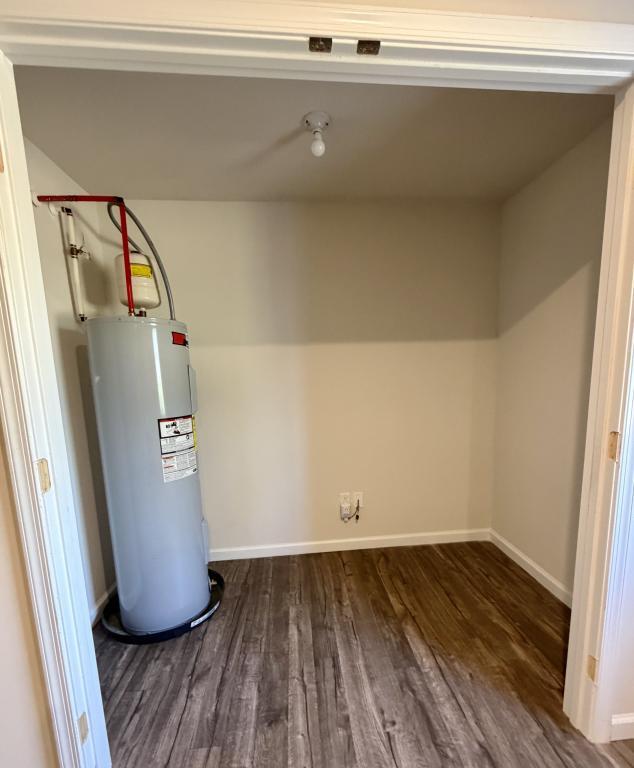 Building Photo - 828 Renee Ave