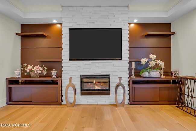 Building Photo - 243 Overbrook Ave