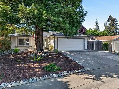 Building Photo - 3 bedroom 2 bath in Dry Creek School District.