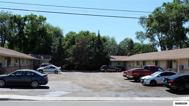 Primary Photo - 3245-3255 Neil Rd
