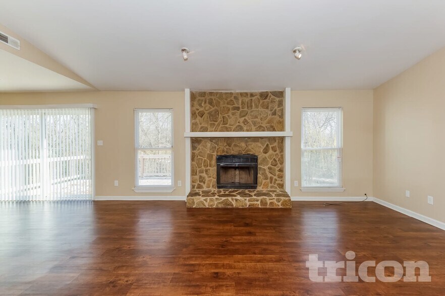 Building Photo - 11513 Vista Haven Dr