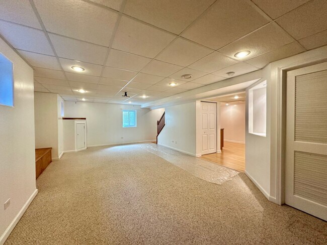 Building Photo - 2164 Horncastle Ln