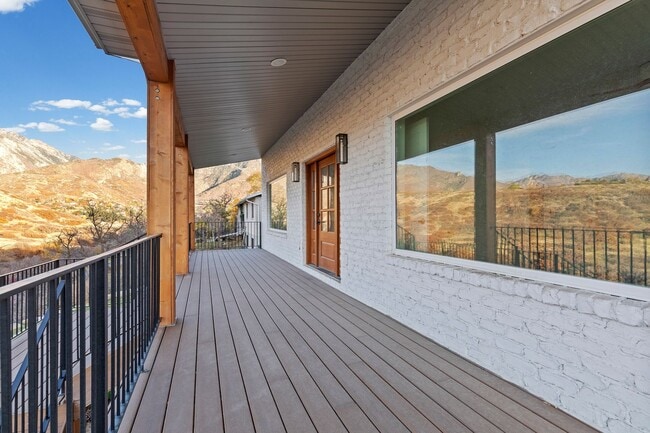 Building Photo - Elevated 5-Bedroom Home in Sandy, UT with ...