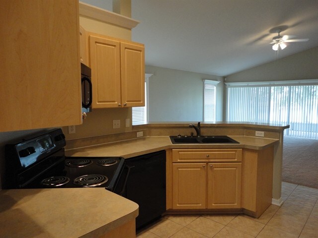 Building Photo - 4937 Whistling Pines Ct