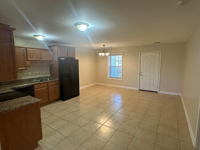 Building Photo - 6 Hudson Hollow Road