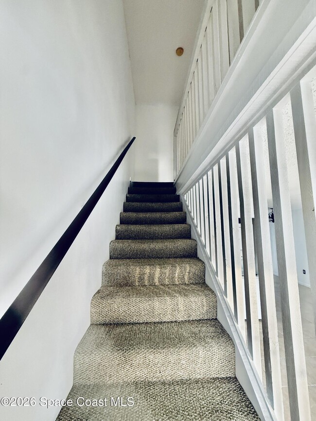 Building Photo - 1301 Arlington Ln NE