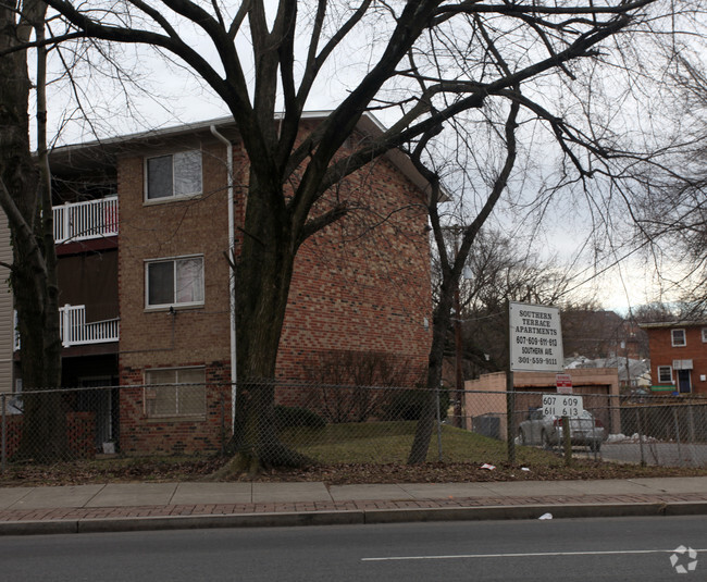 Building Photo - Southern Terrace Apartments
