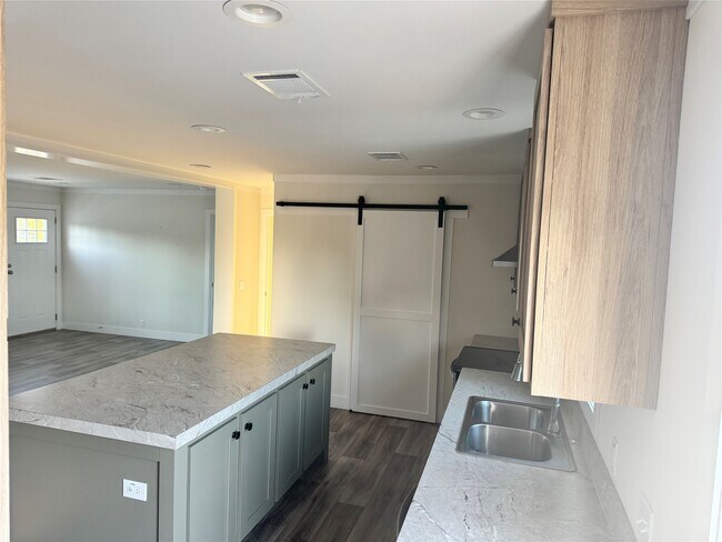 Building Photo - 4721 Wickwillow Ln