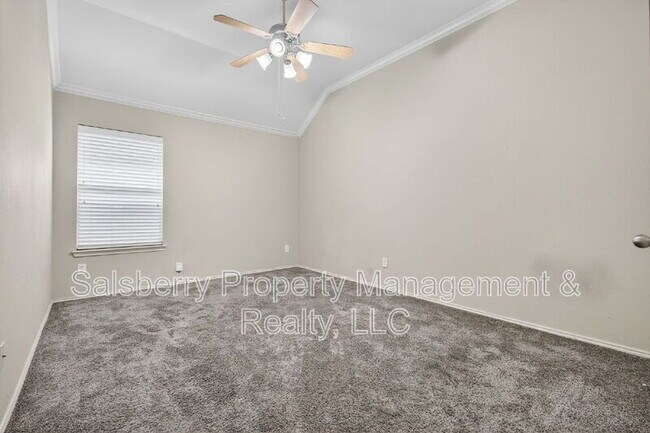 Building Photo - 4353 Mountain Crest Dr