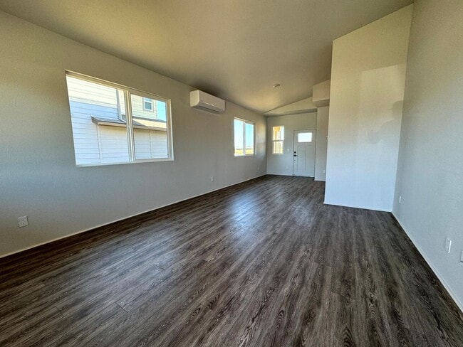 Building Photo - Brand New Home in Hoopili Kanalani - Culdesac - 4 Bed 2.5 Bath