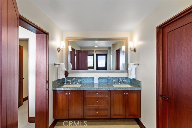 Building Photo - 1119 Emerald Bay