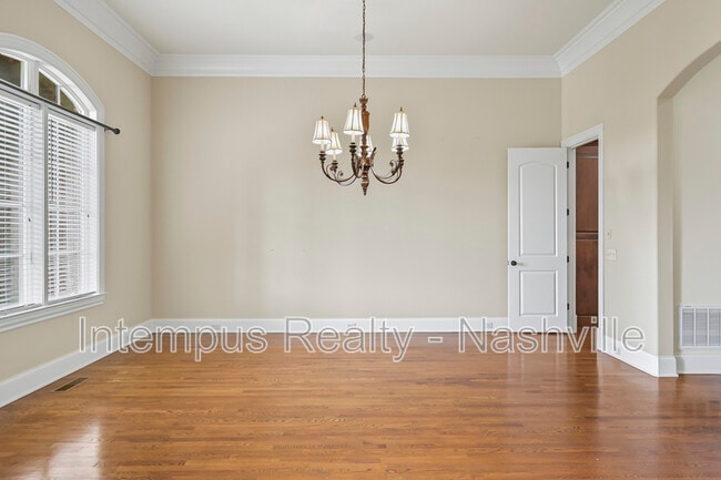 Building Photo - 7 Crooked Stick Ln
