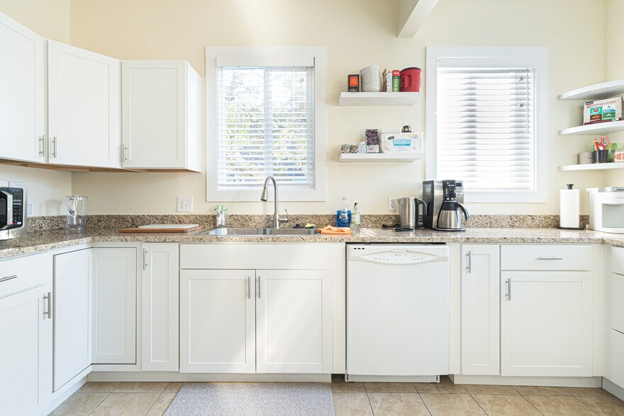 Kitchen - 8609 55th Ave S