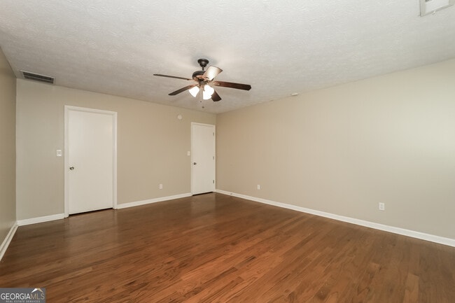 Building Photo - 8524 Cedar Creek Ridge