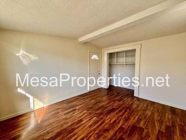 Building Photo - 9964 Arroyo Ave