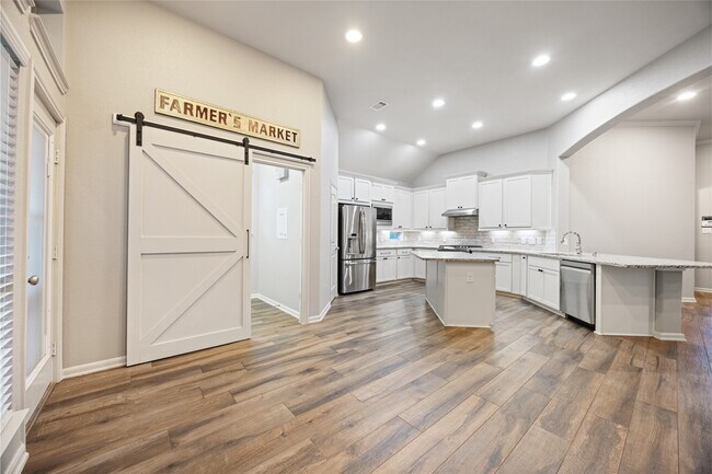 Building Photo - 239 Capriccio Ln