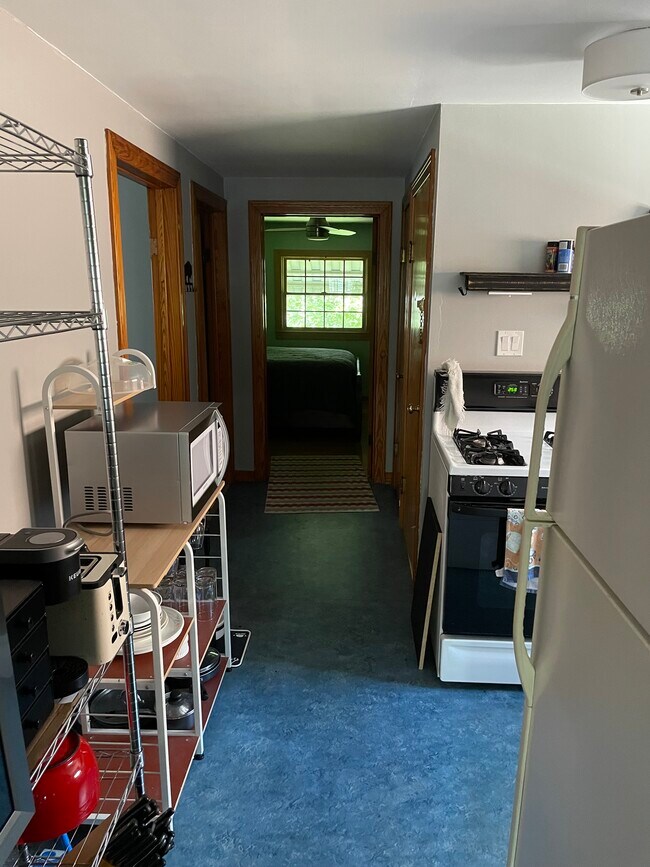 Building Photo - 48 Hammerschmidt Ave