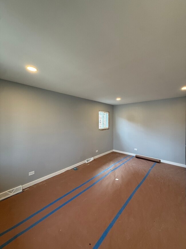 Building Photo - 7732 Lotus Ave