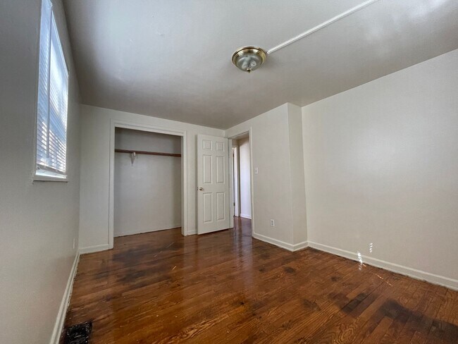 Building Photo - 4105 Sullivant Ave