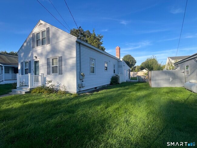 Building Photo - 41 Harbor Ave