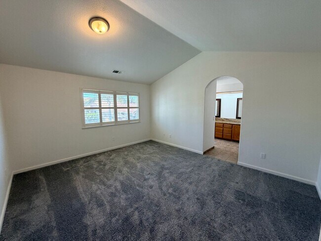 Building Photo - 1311 St Francis Dr