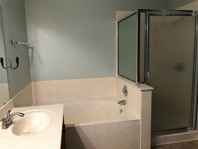 Building Photo - 7413 Amanda Ellis Way