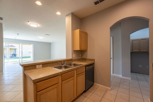 Building Photo - 3212 Holderness Dr