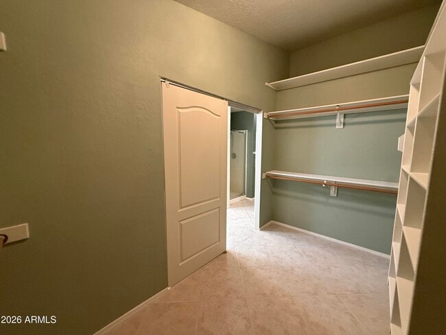 Building Photo - 5170 W Ivanhoe St