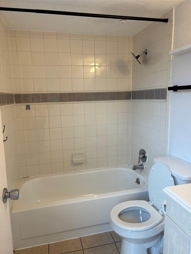 Building Photo - 701 Nelray Blvd