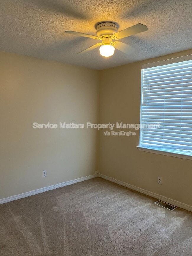 Building Photo - 6969 Weatherwood Dr