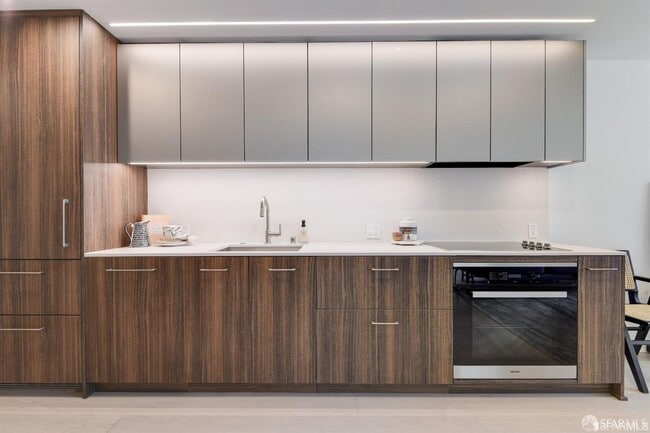 Building Photo - 280 Spear St