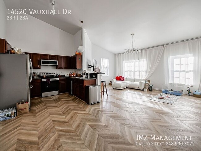 Building Photo - 14520 Vauxhall Dr