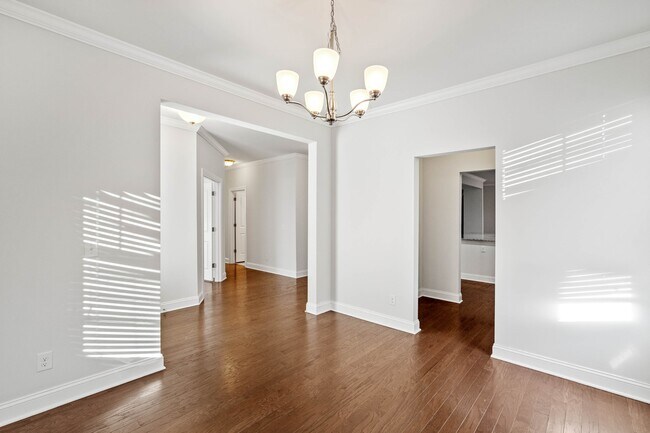 Building Photo - 3740 Sage Dr