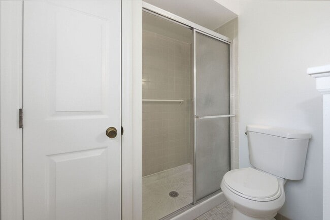 Building Photo - WESTWOOD - Spacious 3 bed 2.5 ba 2 car garage