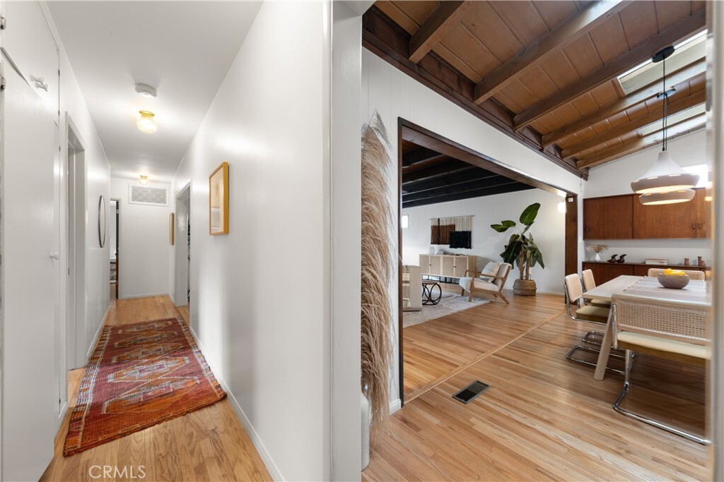 Building Photo - 740 Figueroa Dr