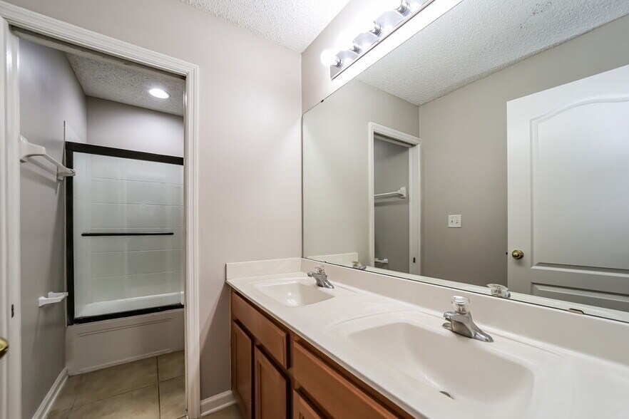 Building Photo - 133 Casa Sevilla Ave